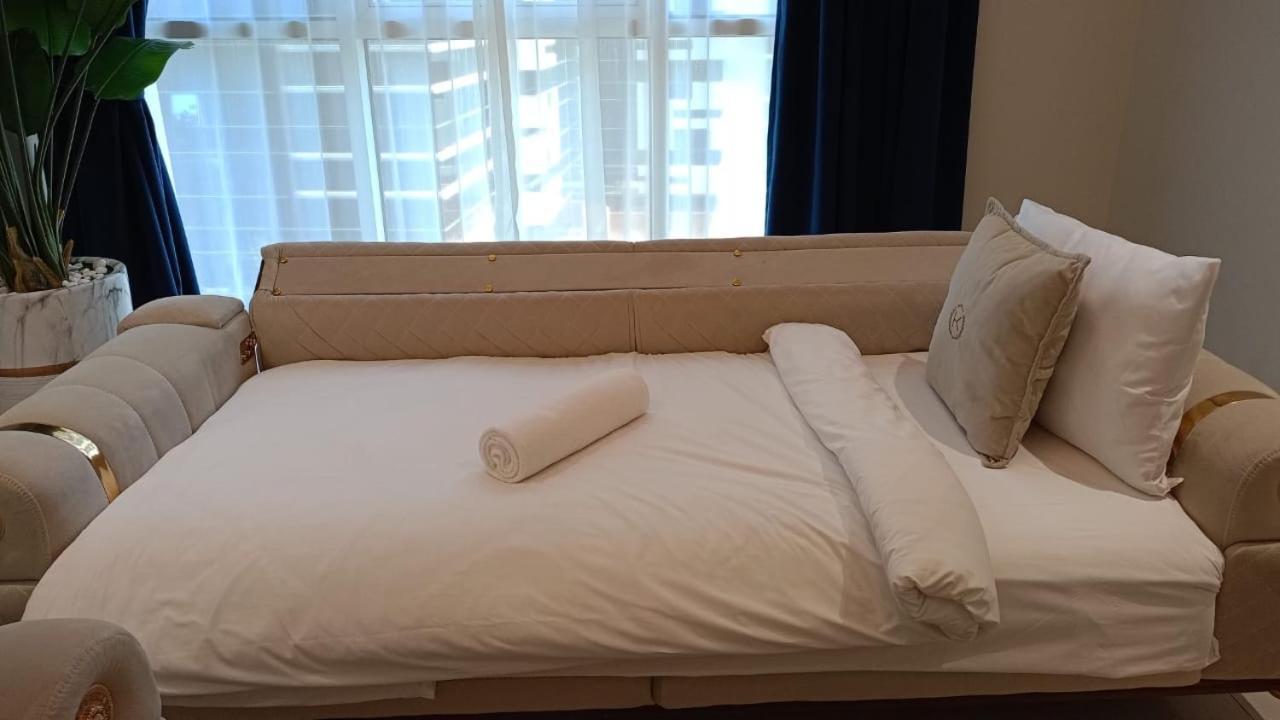 Dunya Tower Luxury And 2 Min Walk To Dubai Mall And Burj Khalifa In Heart Of Downtown Kültér fotó